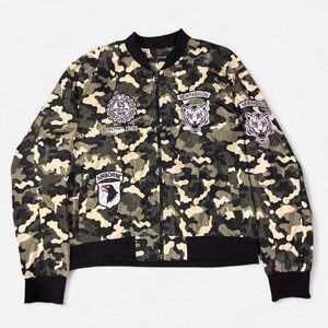 camo patch work bomber jacket in size 1X
